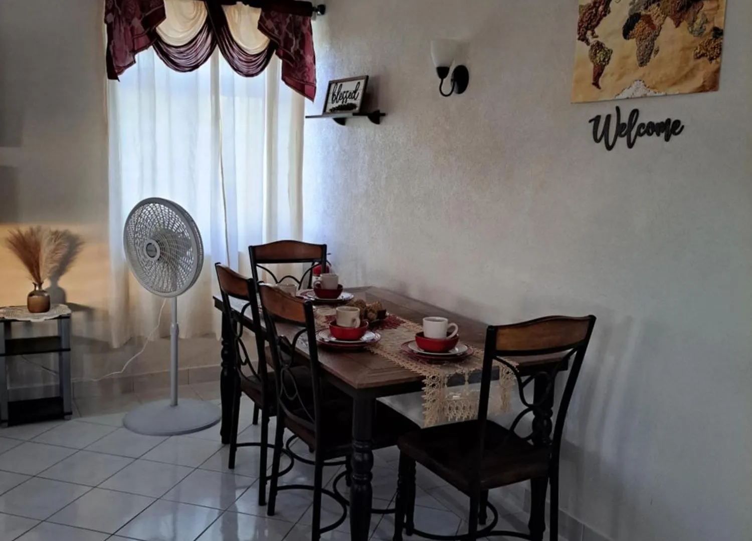 So-Neez Top Floor Apt Κράιστ Τσερτς