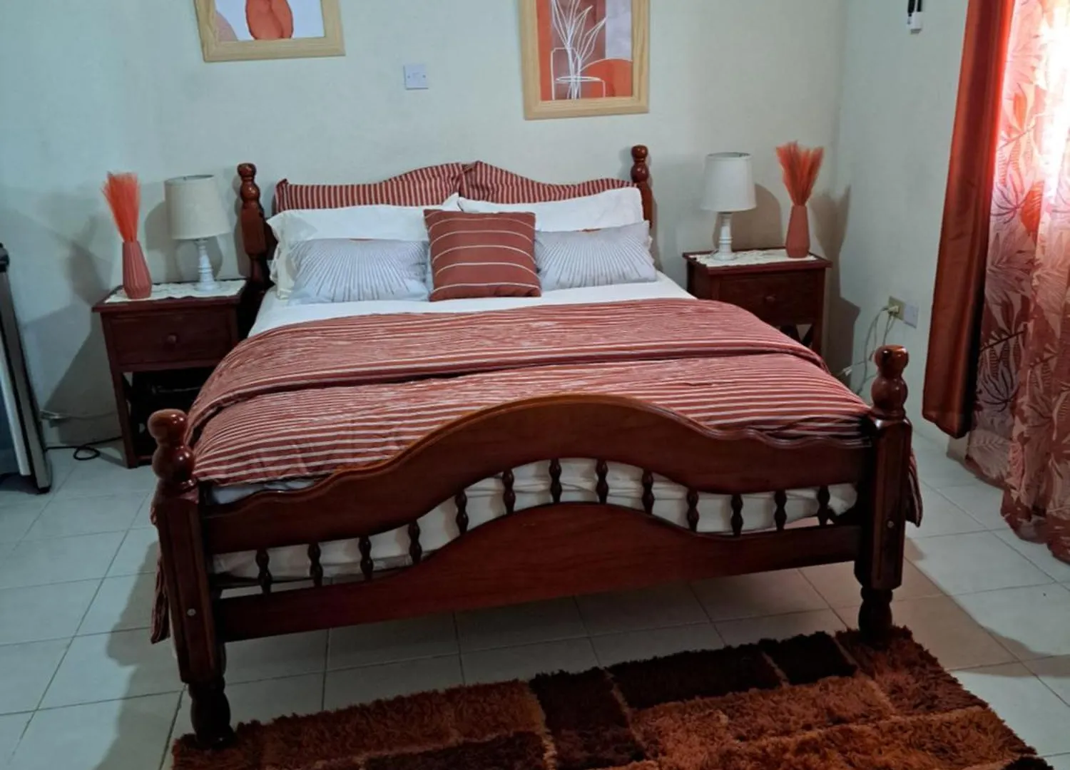 So-Neez Top Floor Apt Christ Church 0*,  Barbados